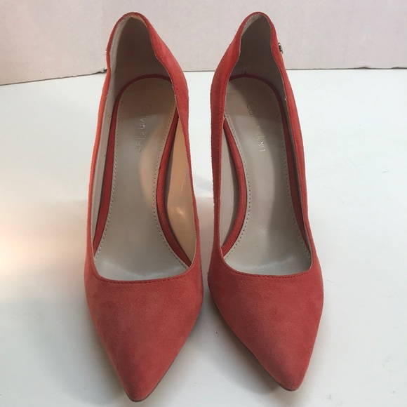 Calvin Klein Peach Suede-like PointedToe Pumps 5 - Picture 2 of 8